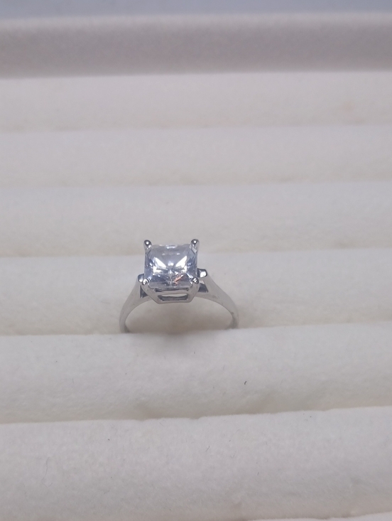 Jewelry - Sterling Silver Solitaire Square-Cut Clear Stone Ring - Silver